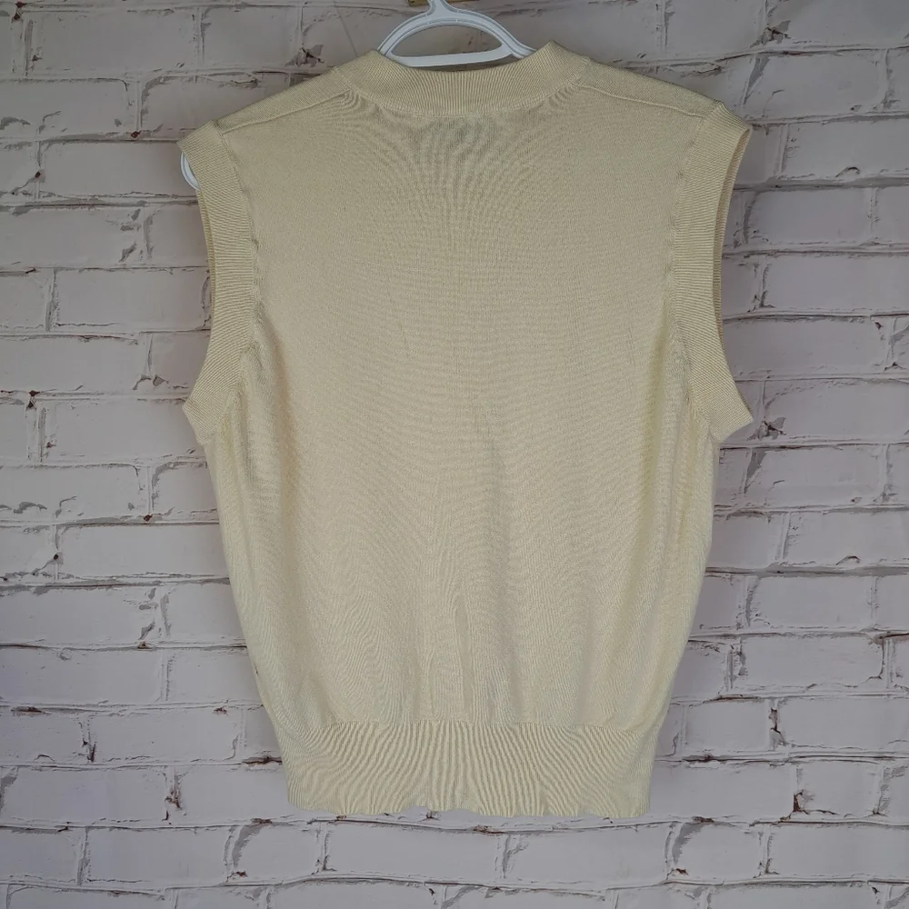 Zara‎ V-neck Knit Sweater Vest - Picture 5 of 8